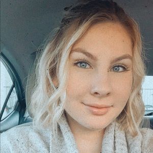 Meet your Posher, Betsy